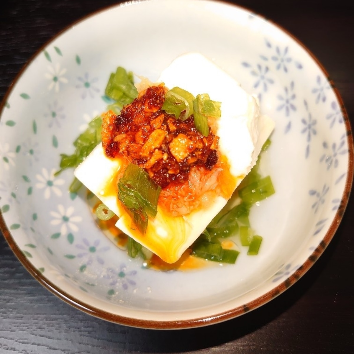 ジャンツォンジャン 食べるラー油で冷奴 レシピ 作り方 By チーズケーキ Yb 楽天レシピ ジャンツォンジャン 食べるラー油で冷奴 レシピ 作り方 By チーズケーキ Yb 楽天レシピ
